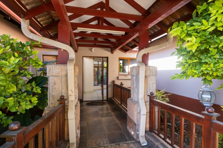 5 Bedroom Property for Sale in Birdwood Estate North West
